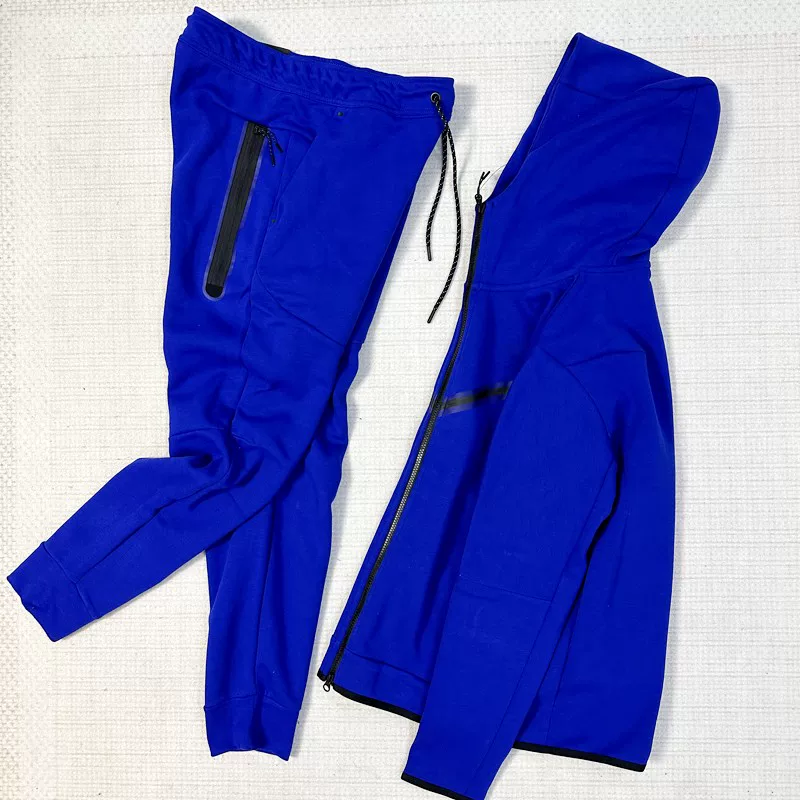 Sports jacket with hood, style