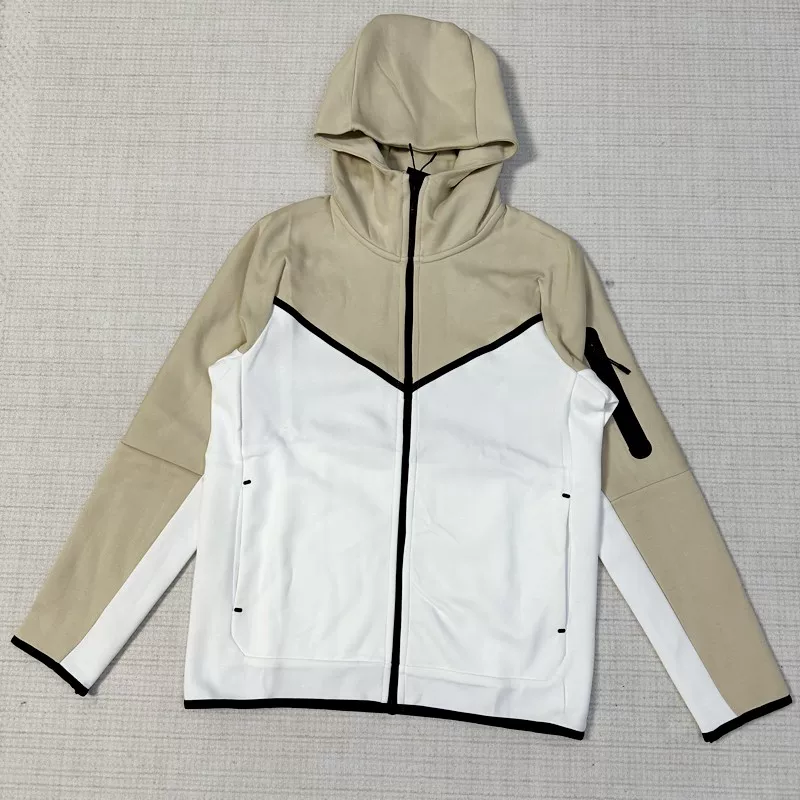 Sports jacket with hood, style