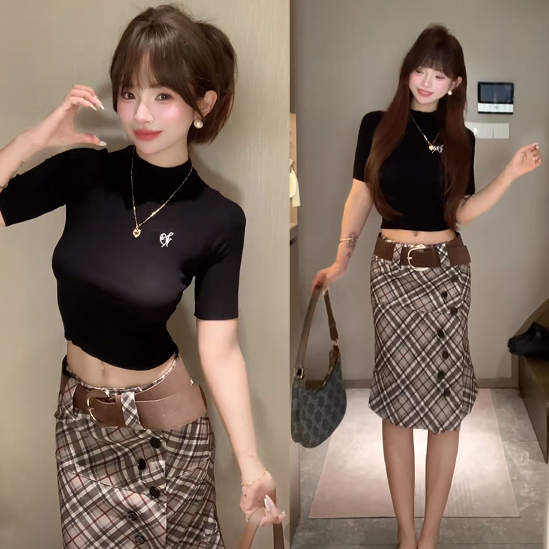 Summer Hot Girl Korean Style Complete Outfit Short-Sleeved Suit 2026 New Women's Summer Hip-Hugging Skirt Two-Piece Set Summer Hot Girl Korean Style Complete Outfit Short-Sleeved Suit 2026 New Women's Summer Hip-Hugging Skirt Two-Piece Set