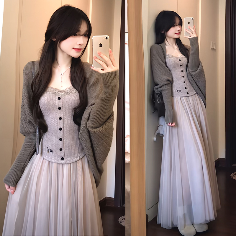 Autumn Early Autumn Korean Style Low Saturation Fashionable Suit for Petite Women, Knitted Cardigan and Skirt Set