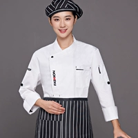 Модный белый лонгслив