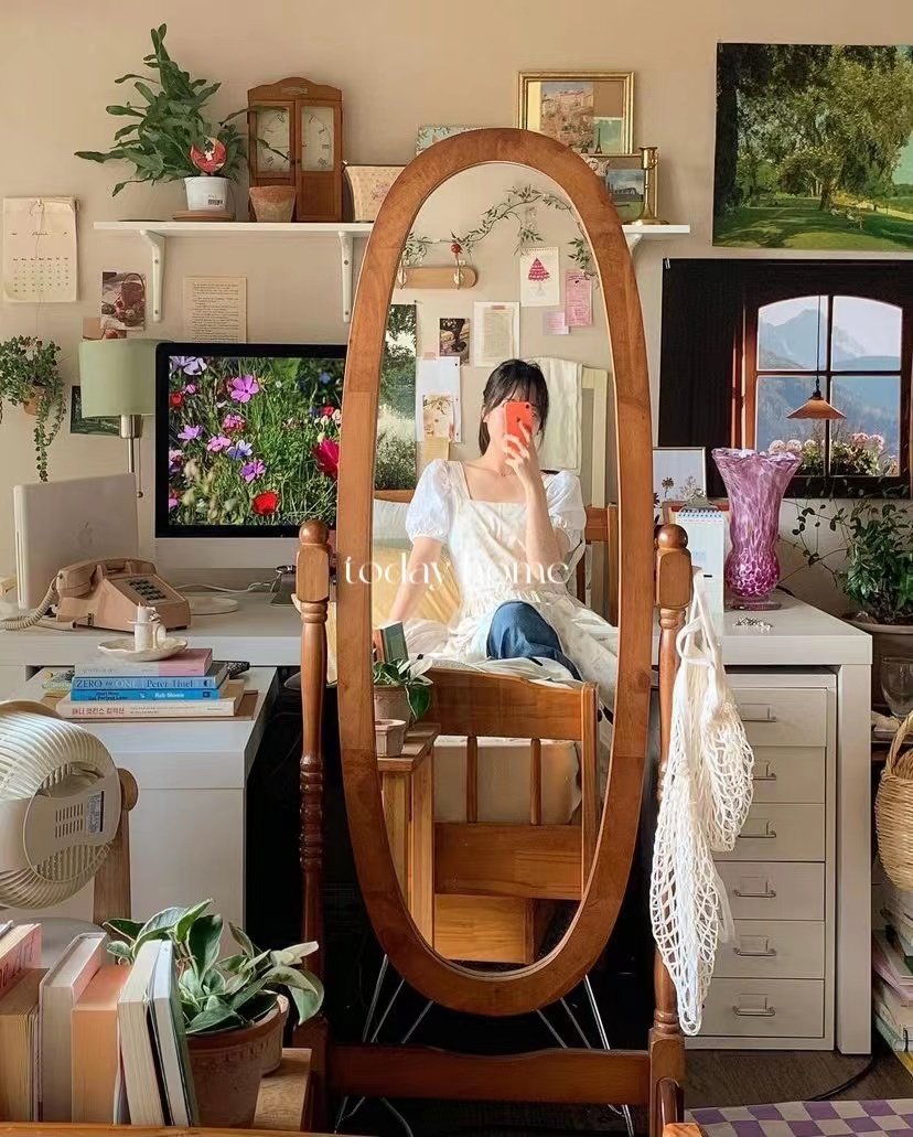 today Home Korea bloggers in the bedroom retro French vintage can rotate the clothes mirror