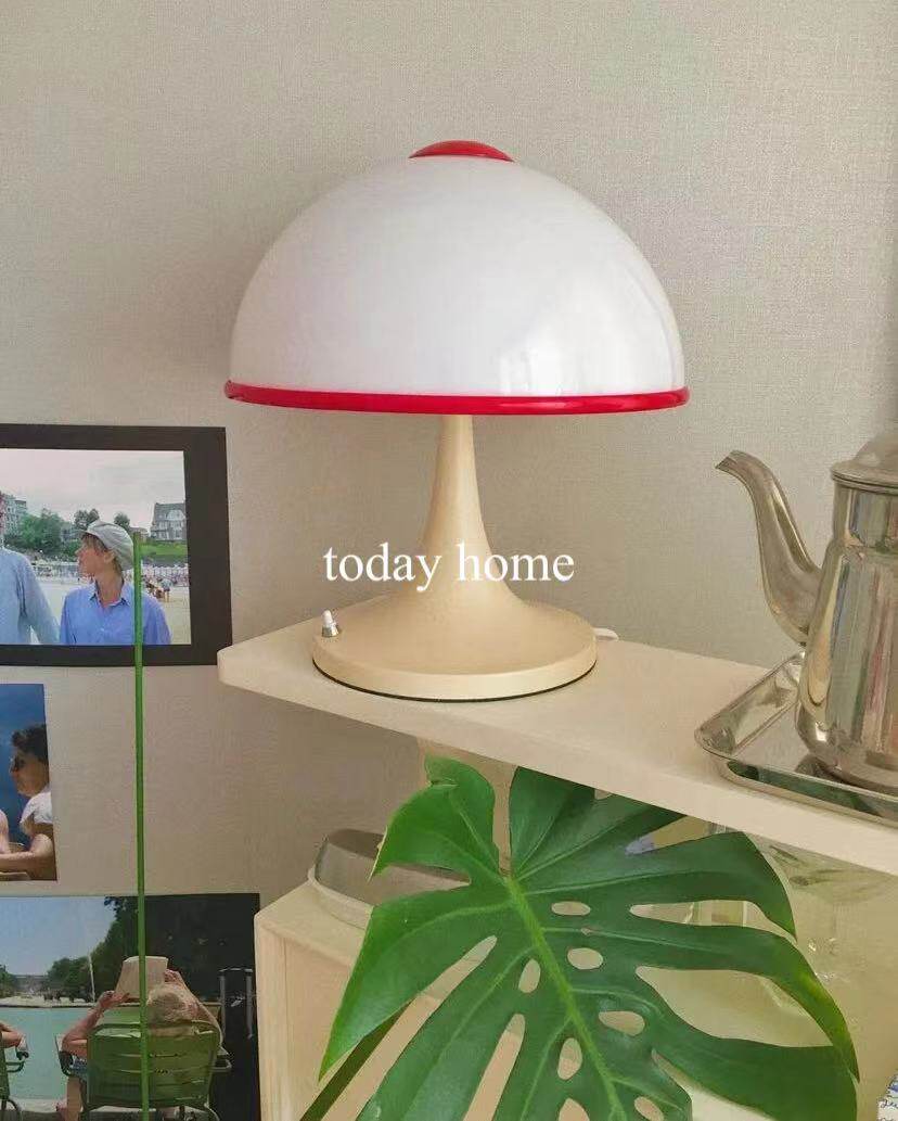 today home Korea in Middle Ancient Table Lamp in Bedroom Lights Lovely Mushroom Lights Decorated Lights