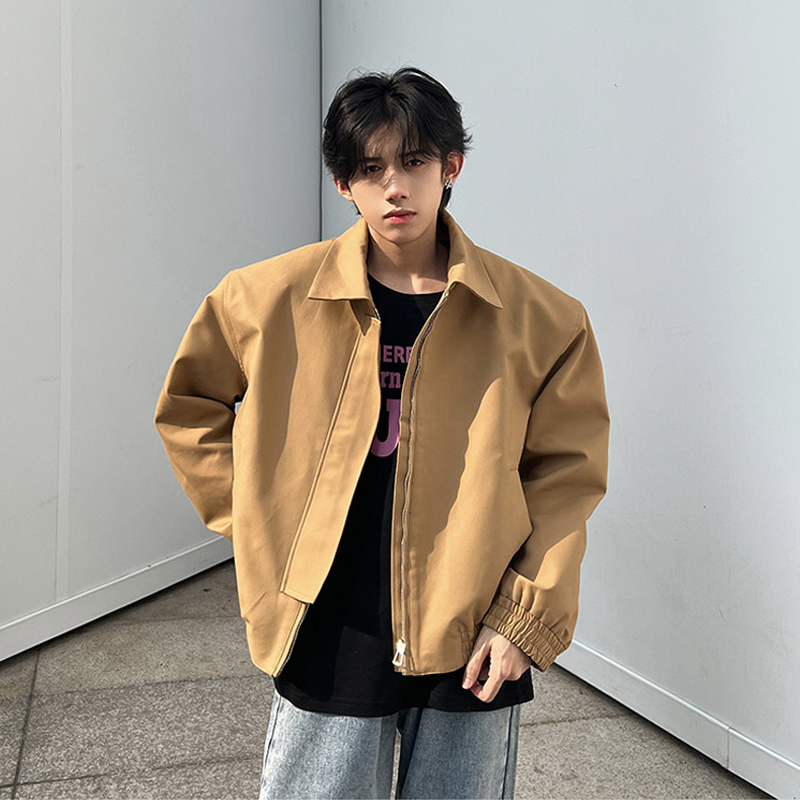 Khaki Short Padded Shoulder Jacket for Men, American-Style Bomber Jacket, Workwear Lapel, Spring, Cool and High-End Men's Clothing