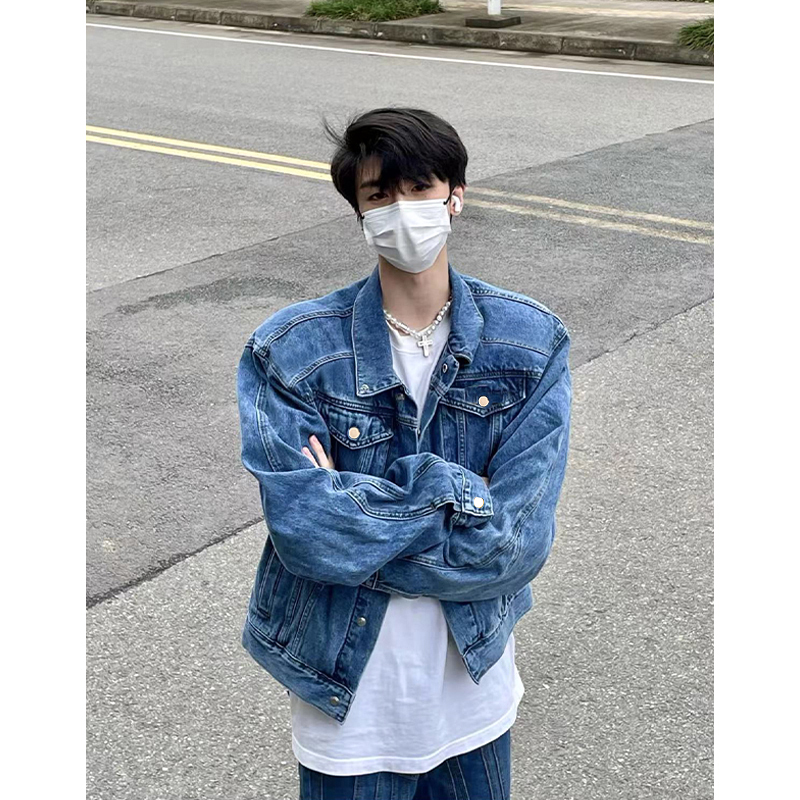Light Blue Short Straight Shoulder Denim Jacket for Men, Autumn Trendy Brand, Washed, Cool and Stylish, High-End Niche American-Style Jacket Light Blue Short Straight Shoulder Denim Jacket for Men, Autumn Trendy Brand, Washed, Cool and Stylish, High-End Niche American-Style Jacket