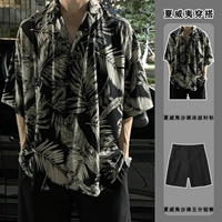 Рубашка, черные шорты