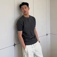 Темно-серый