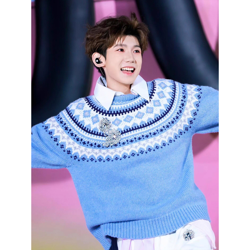 Wang Yuan's Same Style Fair Isle Sweater for Men, Winter Light Blue Knitwear, Lazy and High-End American-Style Sweater Jacket Wang Yuan's Same Style Fair Isle Sweater for Men, Winter Light Blue Knitwear, Lazy and High-End American-Style Sweater Jacket