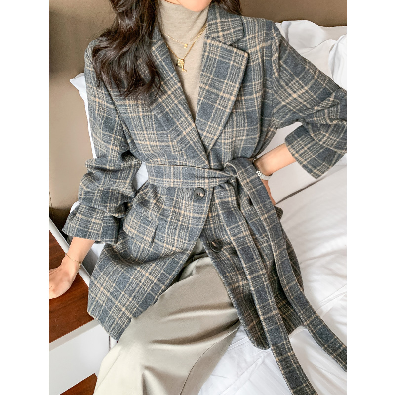 Wool woolen small suit jacket women's 2020 winter retro waist thin thick woolen coat suit Hepburn style