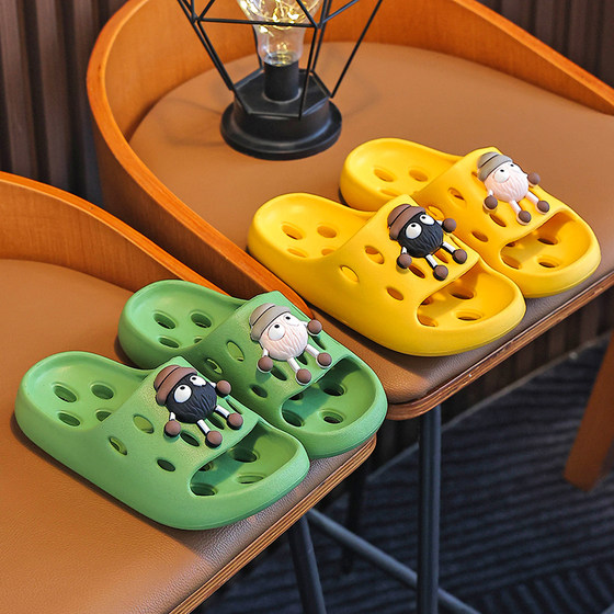 儿童凉拖鞋夏男女童卡通可爱防滑漏水透气浴室洗澡亲子踩屎感凉拖