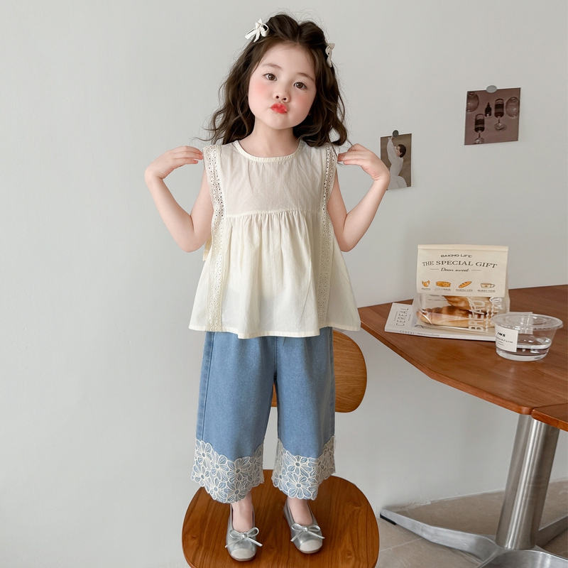 Girls' Summer Outfit 2026 New Sweet Baby Sleeveless Lace Doll Shirt Two-Piece Set Children's Denim Pants