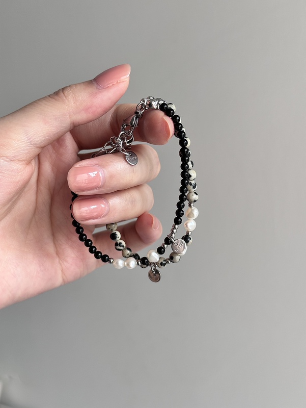 Yelu's Original Design, Light Vintage Niche Agate Natural Stone Irregular Pearl Bracelet for Women