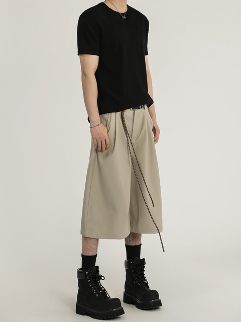 A Carton American Retro Design Silhouette Cropped Pants Unisex High-End Wide-Leg Casual Dress Pants Shorts Trendy