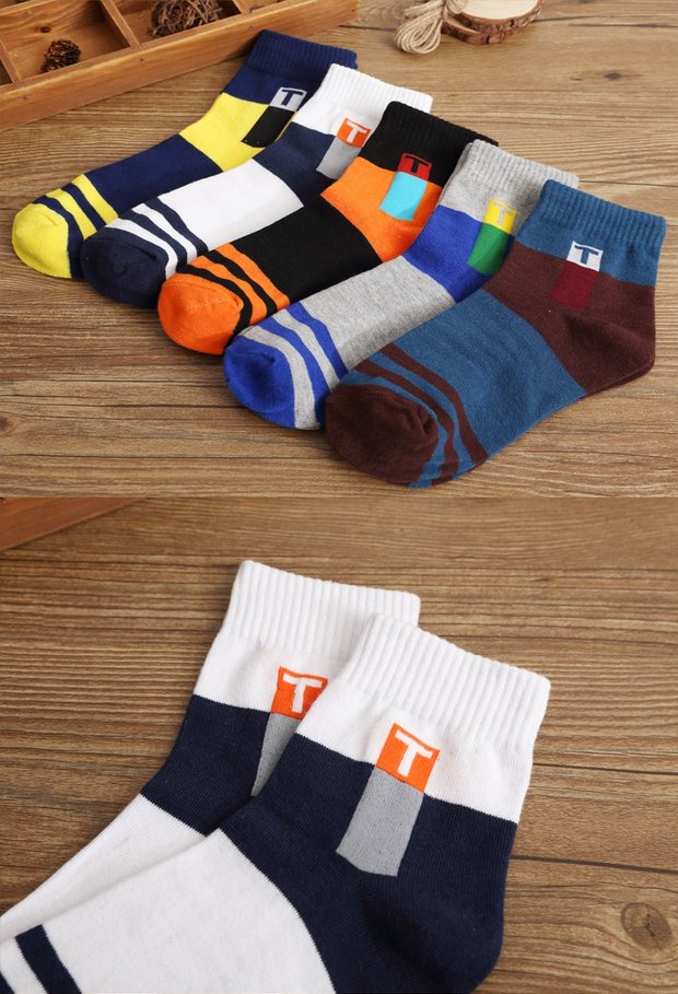 Vớ cotton ống nam vớ Sinh viên thể thao chống mùi dài ống bốn mùa vớ cotton ấm một nhân dân tệ dưới đây bán buôn tất bông siêu dày