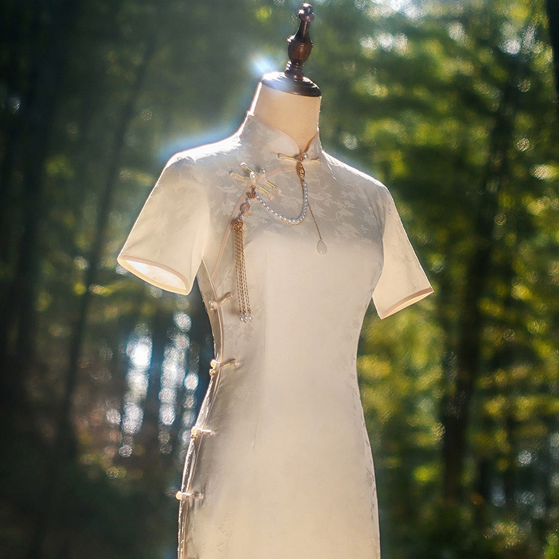 White chinese style long qipao - 2025 new collection: a fusion of vintage  charm and modern design,