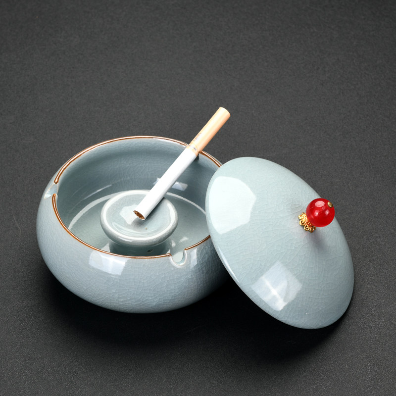 Ceramic ashtray creative personality trend home living room with cover to prevent fly ash wind office atmosphere simple and modern