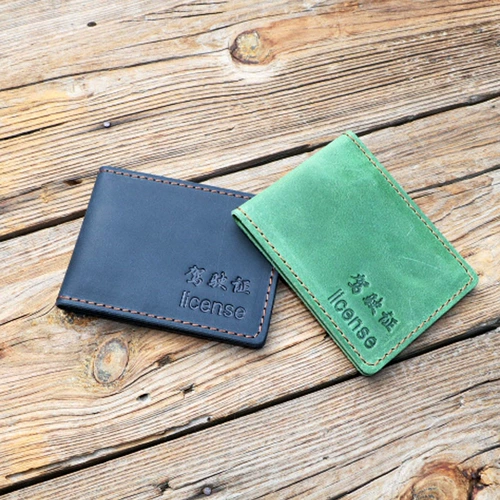 Минималистские лицензии на минималистские лицензии ручной работы.