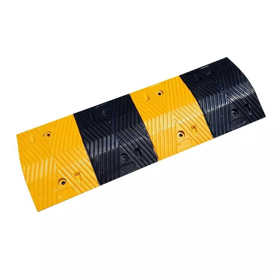 Rubber deceleration belt 5 4cm road deceleration plate car parking road buffer shock belt cast steel speed limit ridge