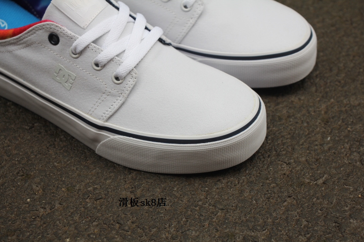 Skateboard sk8 giày DC GIÀY giày trắng TRASE TX thấp nam giới và phụ nữ canvas giải trí campus BMX giày giày nam thể thao