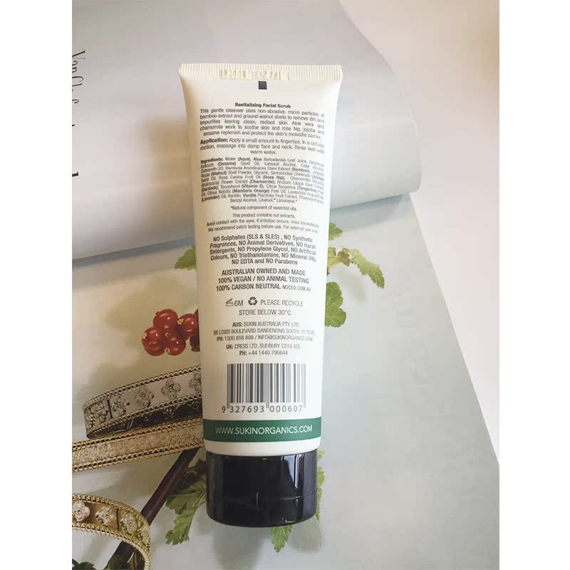 Úc SUKIN Susie Natural Plant Facial Scrub Tẩy tế bào chết Tẩy tế bào chết sâu 125ml bha và aha