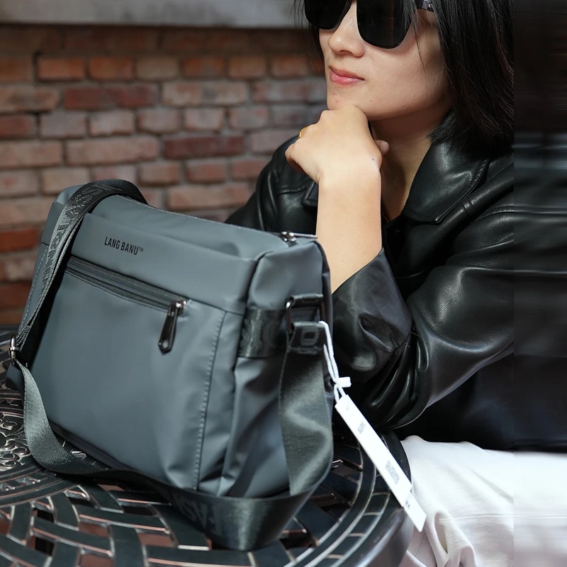 Outlet Clearance 993 Large Men's Bag Casual Crossbody Bag New Shoulder Bag Lightweight Commuter Men's Messenger Backpack