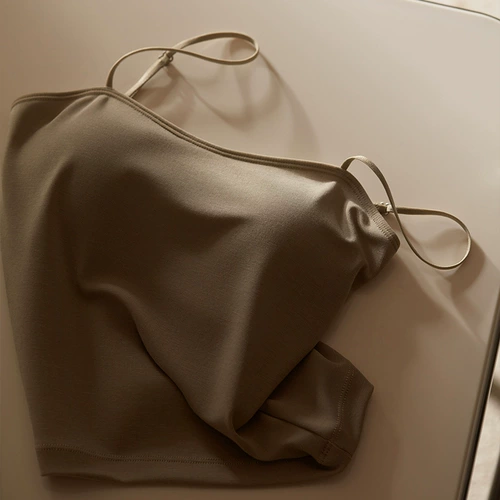 Тонкий топ с чашечками, шелковая лента, бюстгалтер