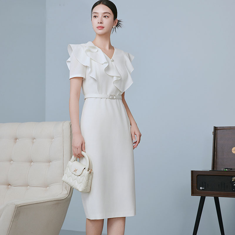 Mojo Romantic and Elegant Lotus Leaf Collar 2025 New Fashionable Design High Waist Slim Dress