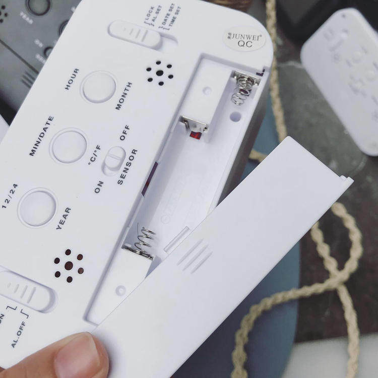 Приходите и возьми! зазор Его! внутренний один Пересечение многофункциональное питание детский стол будильник термометр супер ПересечениеA443 