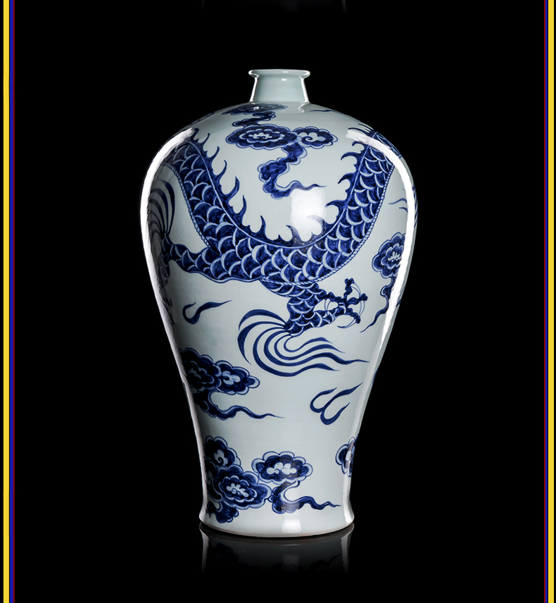 Better sealing ceramic up vase furnishing articles, the sitting room is blue and white porcelain of jingdezhen porcelain table furnishing articles name plum bottle home decoration