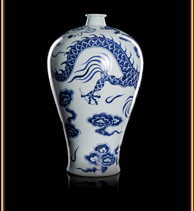 Better sealing ceramic up vase furnishing articles, the sitting room is blue and white porcelain of jingdezhen porcelain table furnishing articles name plum bottle home decoration