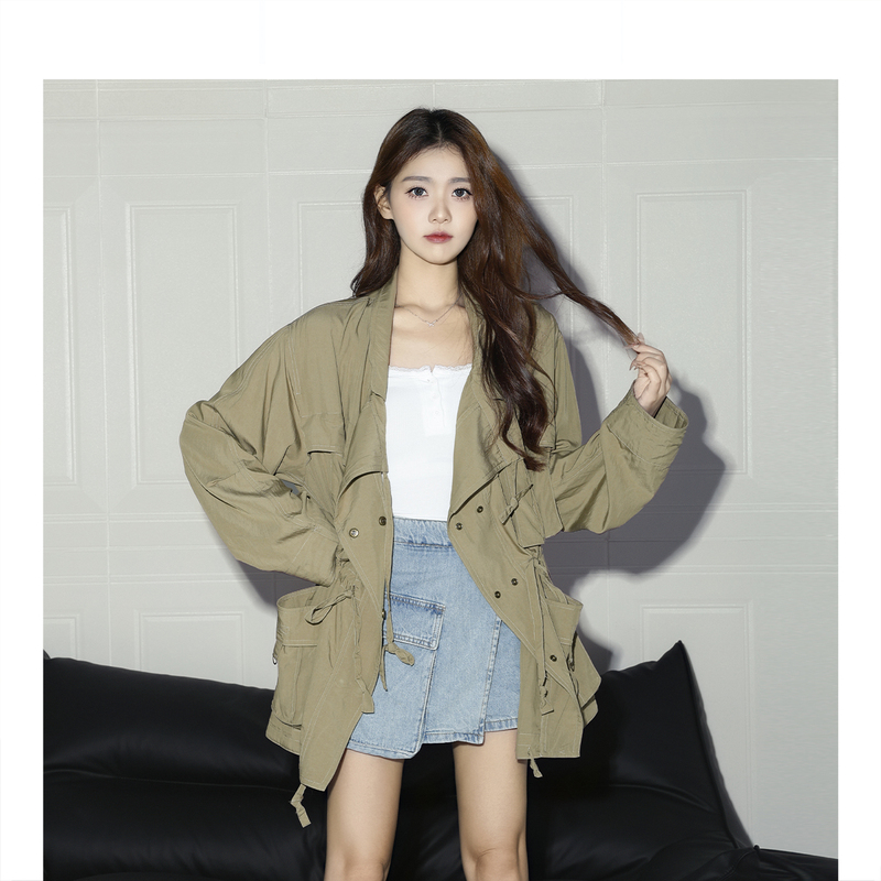 Forever 21 Mid-Length Trench Coat with Workwear Style, Large Pocket Design, Loose, Casual and Lazy Top Forever 21 Mid-Length Trench Coat with Workwear Style, Large Pocket Design, Loose, Casual and Lazy Top
