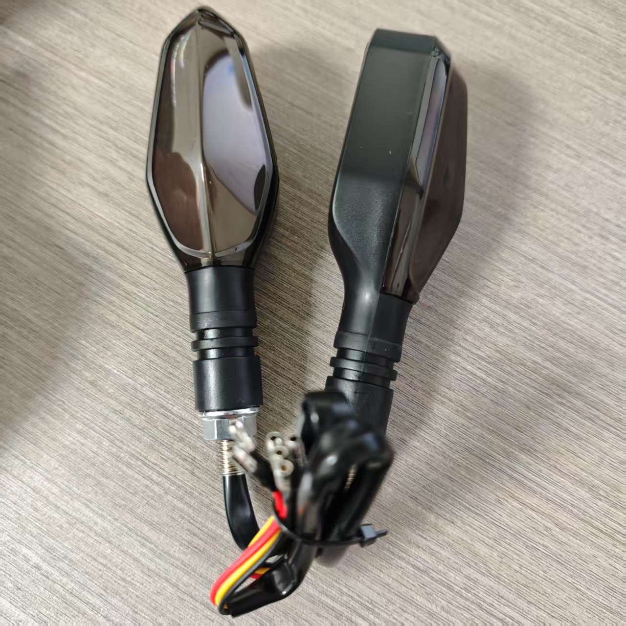 オートバイ投影ライト電気自動車改造LEDウォータースクーターターンシグナル超高輝度12Vターンライト方向指示灯