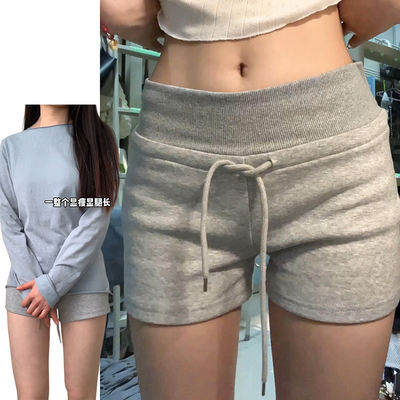 Grey fashionable slimming hot pants for women's summer 2026, a new style of American relaxed style, versatile and form-fitting shorts for hot girls