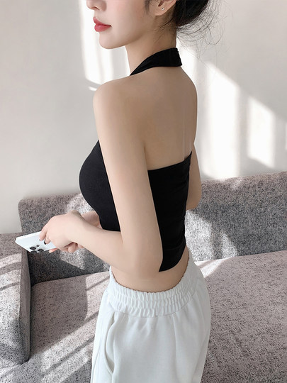 Camisola negra con cuello halter, ropa interior para mujer, ropa exterior de verano 2026, nueva blusa sin mangas con almohadillas para el pecho y espalda hermosa