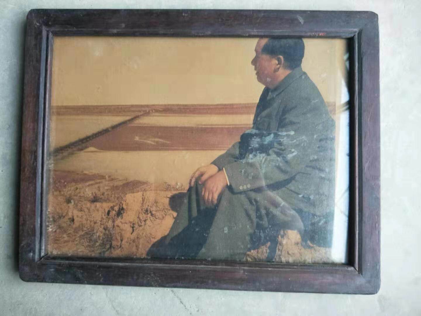 Old objects Mao chairman hanging like characters like red wood solid wood photo frame red culture nostalgic collection Leisure Farm decorations
