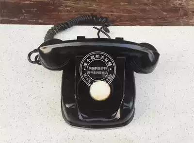 Old classic bakelite turntable dial type old telephone Nostalgic dining room old objects placed 7080 old memories