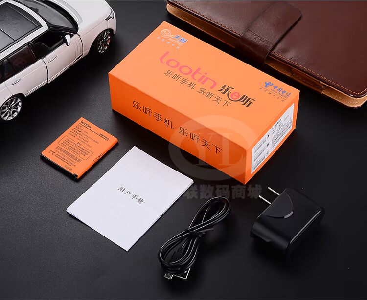 Toàn màn hình kép Netcom nhân vật lớn lật lớn điện thoại di động cũ 4G Tianyi phiên bản viễn thông di động LOOTINLT30