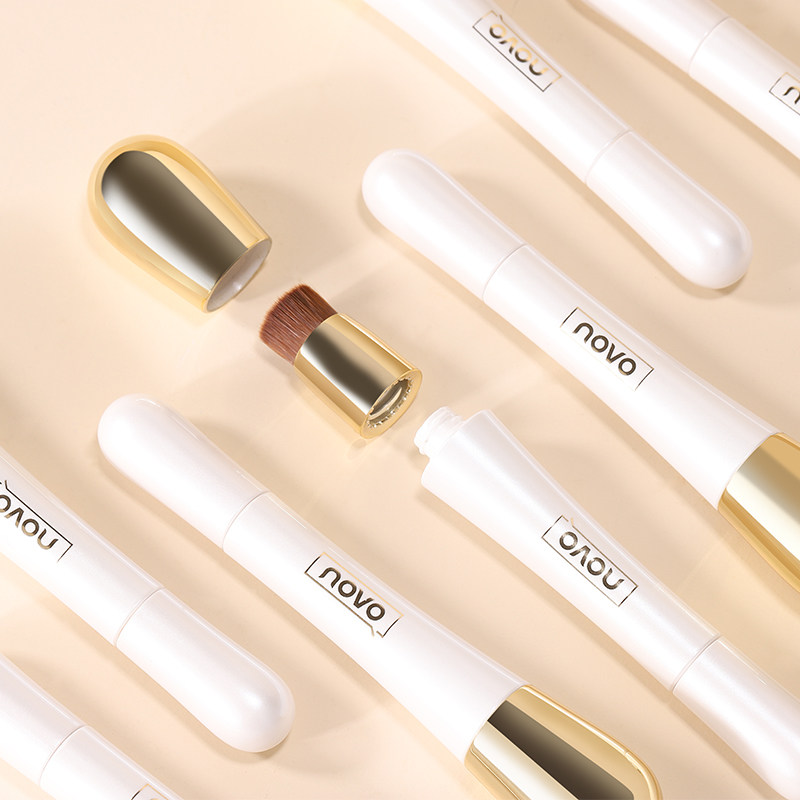 Li Jiaqi recommends novo-flavored liquid stick pen spot black eye ring pimple pimple pimple facial flawless cream trial bag