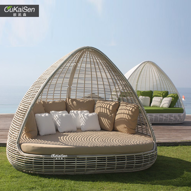 Rattan garden villa outdoor courtyard model room swimming pool outdoor furniture large round bed bed bird nest leisure