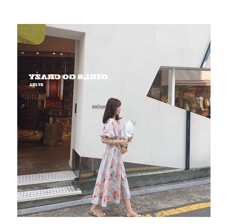 2020 phụ nữ mới nhẹ nhàng và gió lạnh quen thuộc của phong cách Hồng Kông in cổ tích sơn dầu váy dài mùa hè - Váy eo cao
