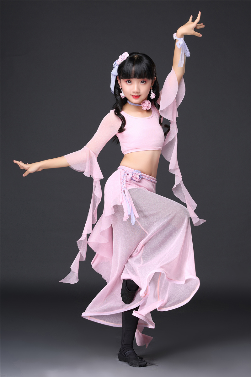 100 Ya one thousand hui Children's belly leather dance costumes 61 new girls rehearsal for a long dress suit fairy actress Out of service