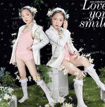 Photo studio photo theme elements girls personality art photo model card fashion magazine cover catwalk costumes