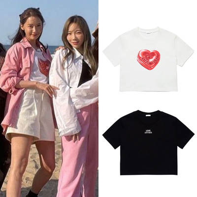 The same short-sleeved T-shirt as that of Yoona and Taeyeon of Girls' Generation, a loose crop top, high-waisted women's summer versatile performance outfit
