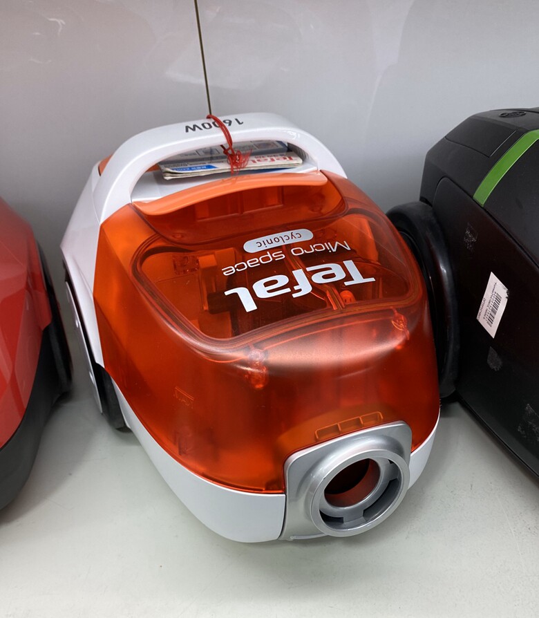 TEFAL TW3233 Bagless Vacuum Cleaner Cyclone Dust Separation Technology Mini Slot Nozzle