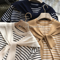 Juyang Qi age age reduction ~ dont pick peoples good-looking loose navy style striped shawl fake two knitwear T-shirt women