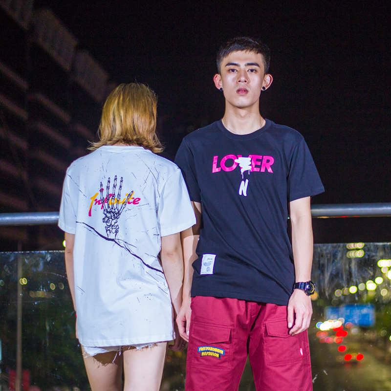 卖飞狒潮牌LONER手掌骨头创意泼墨印花夏日潮流短袖男韩版宽松T恤