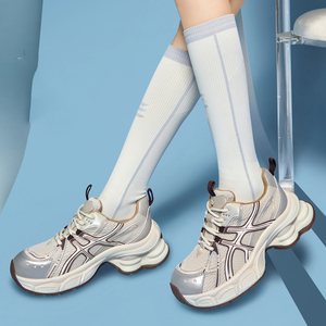 张予曦同款熊猫户外休闲鞋2025新款老爹鞋男女同款徒步防滑运动鞋