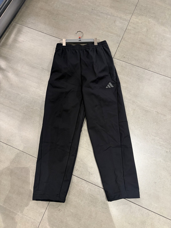 Adidas Softshell Pants for Men and Women, Autumn and Winter Windproof, Water-Repellent, Fleece-Lined Straight-Leg Sports Trousers Kr8299 Adidas Softshell Pants for Men and Women, Autumn and Winter Windproof, Water-Repellent, Fleece-Lined Straight-Leg Sports Trousers Kr8299