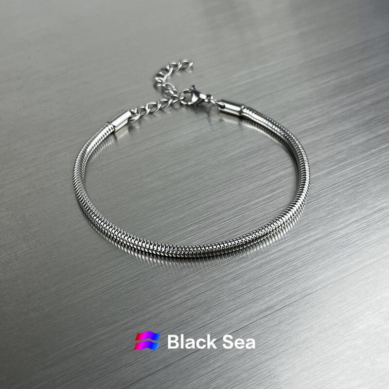 Simple Snake Bone Bracelet for Men and Women, Hip-Hop Titanium Steel Fine Chain, Versatile Couple's Jewelry, Fashionable and Unique Round Snake Bone Accessory