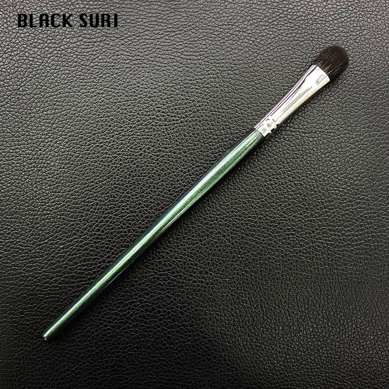 Large eye shadow brush soft hair smudge eye animal hair professional a pack of real hair flat nose bridge highlight brush